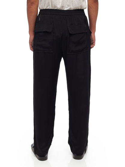 Essential Lyocell Pants