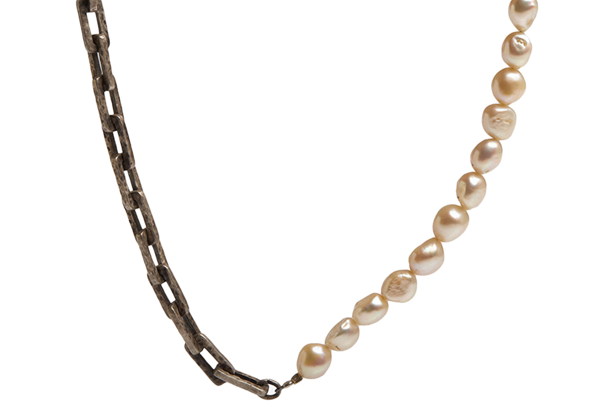 Hammered Silver & Pearl Necklace