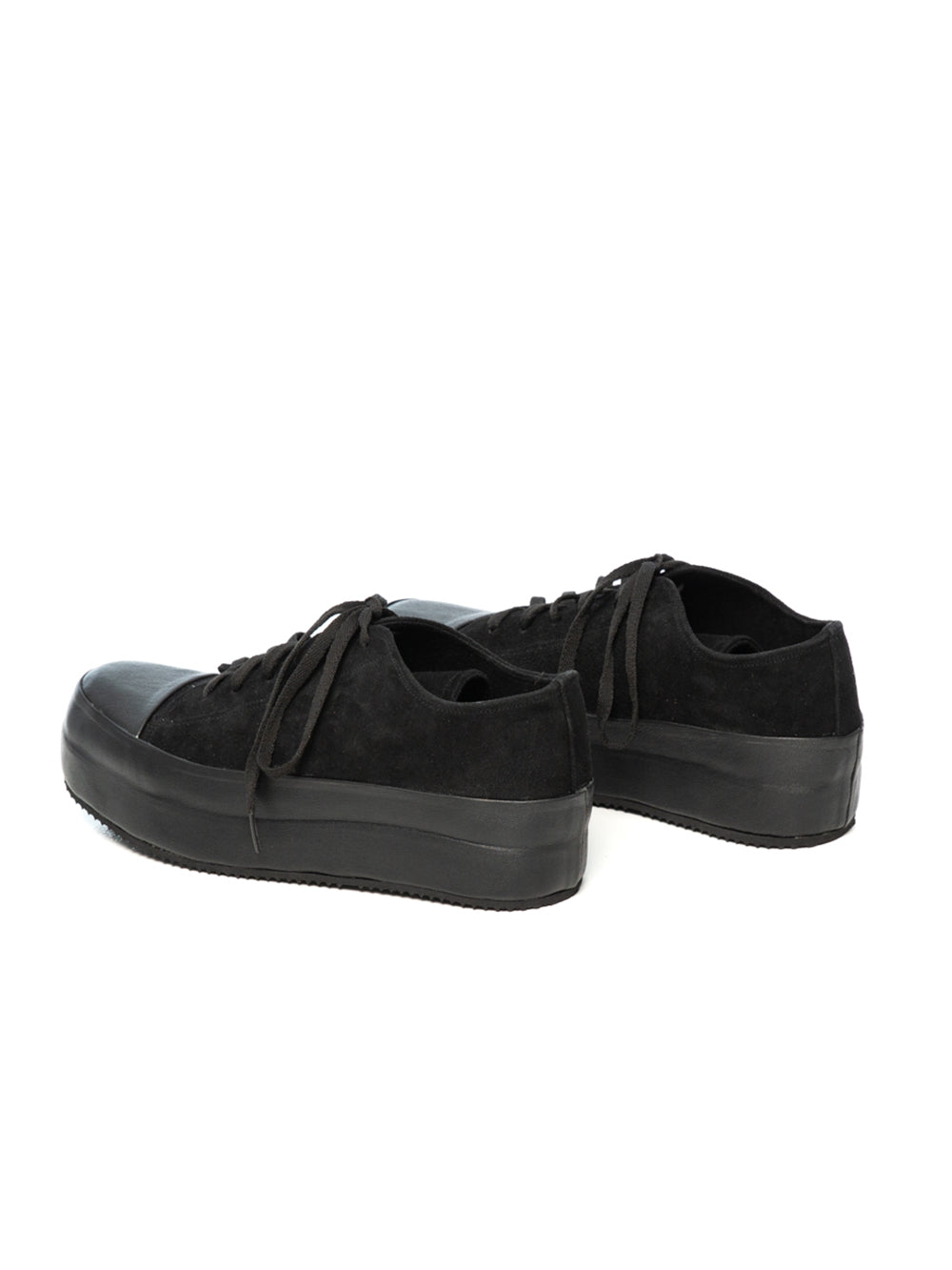 Traverse Leather Sneakers